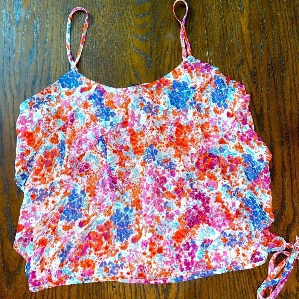 Woman’s American eagle floral layered tank top